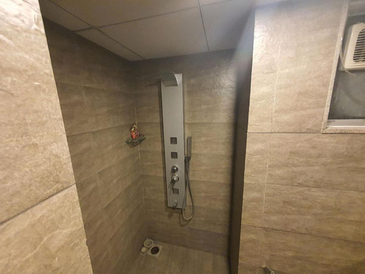 Weekend Address Managed By P.C Homes 수라트 외부 사진