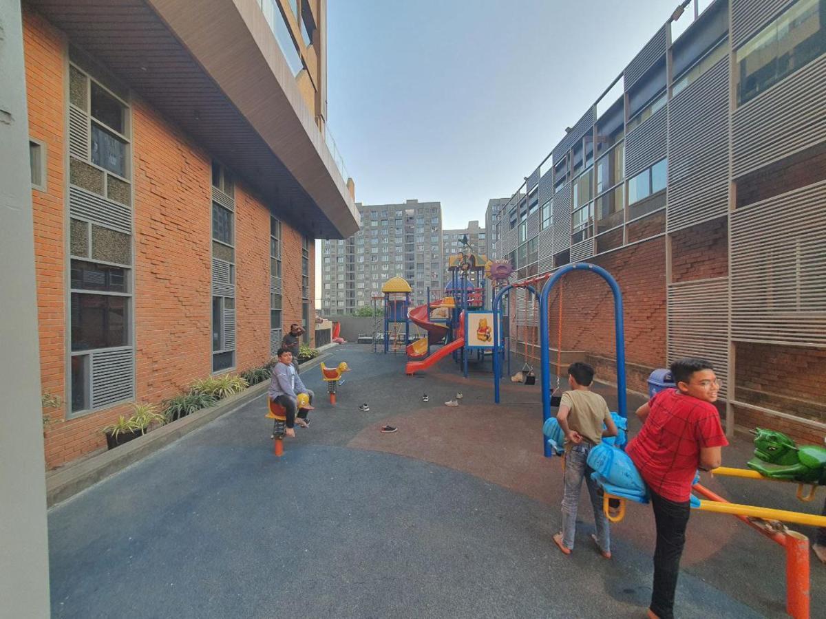 Weekend Address Managed By P.C Homes 수라트 외부 사진